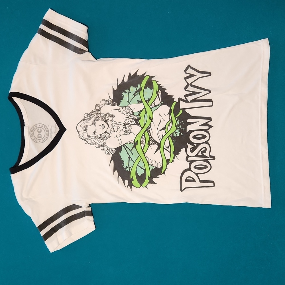 Poison Ivy Ringer Tee DC Comics